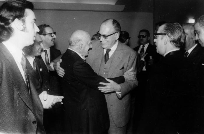 Inauguración del teatro, escribano Garrido 			