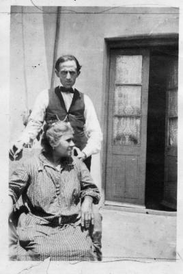 Quinquela y su madre Justina Molina de Chinchella