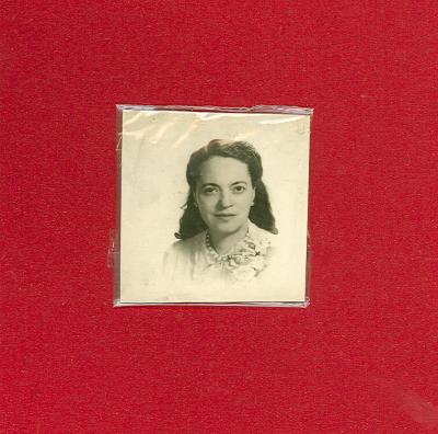 Alles Monasterio, Manuela